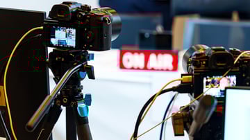 【企業向け】ライブ配信の費用はどう決まる？失敗しない業者選びとコストの考え方