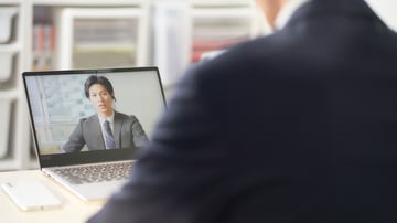 【企業向け】オンラインセミナーとは？失敗しない配信技術と運用体制をわかりやすく解説