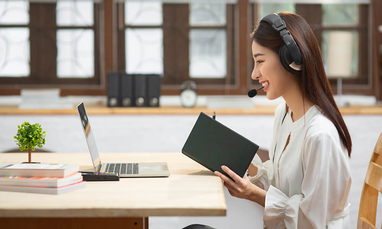 オンラインセミナー（ウェビナー）配信